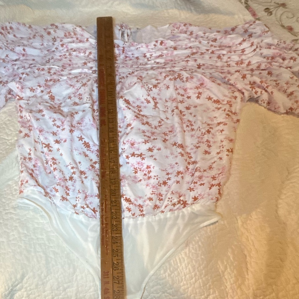 Intimately Free People Dessa puffed sleeve bodysuit, size L - Picture 8 of 9